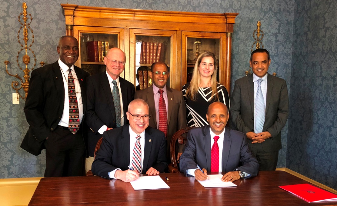Ethiopian and Mississippi Sign Agreement