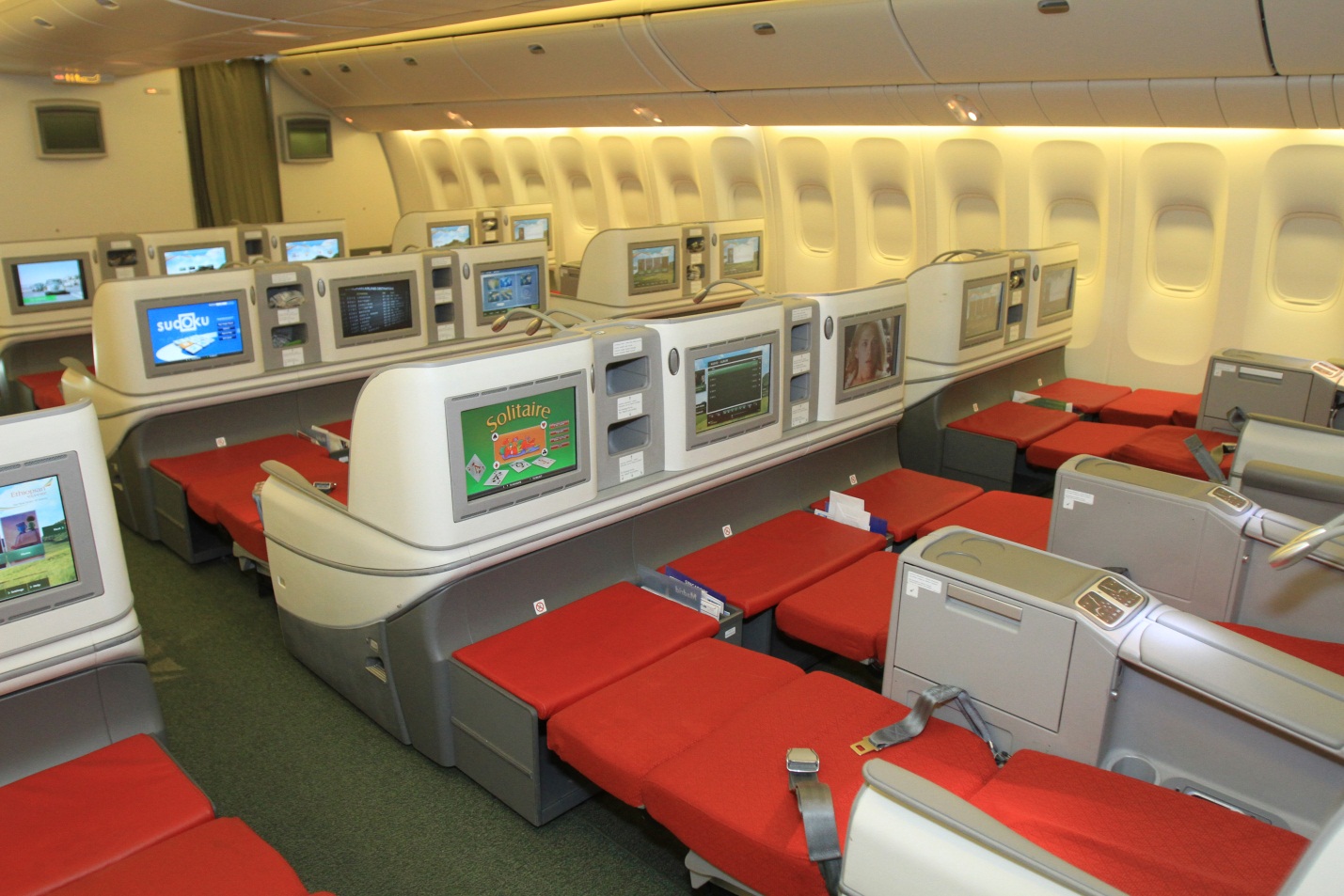 Ethiopian Retrofits All Its Boeing 777 Business Class Seats