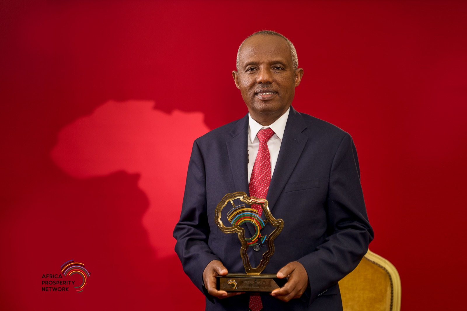 Ethiopian Airlines Group CEO Honored with Prestigious “Leadership in Connecting Africa through Transport Award”